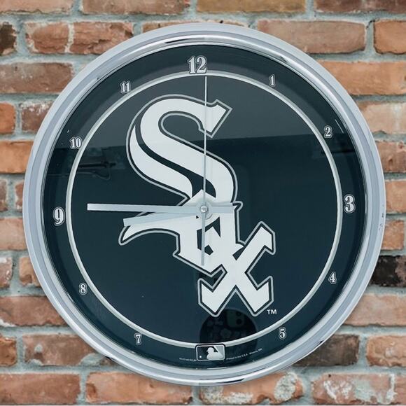 Chicago White Sox Wall Clock | Y2K Vintage MLB Decor | 12” | Collectible - Picture 2 of 7